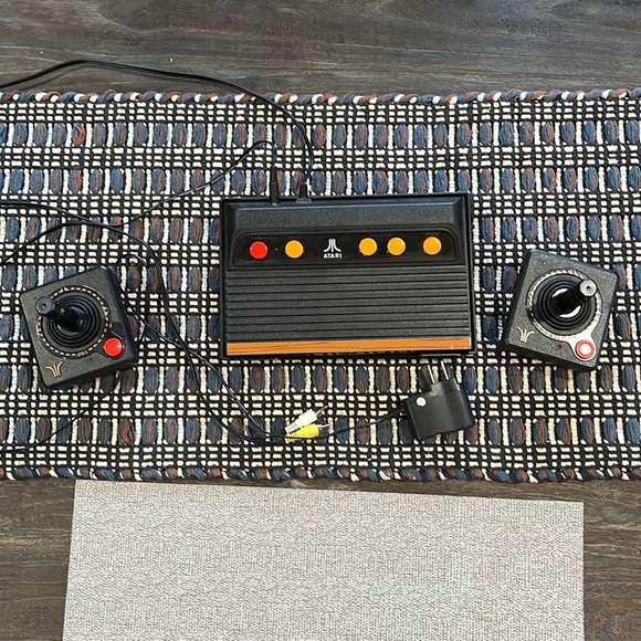 Classic Atari Remake Console - Picture 1 of 5